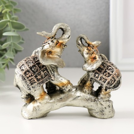 Polystone souvenir "Elephants on a stone with blankets with cave drawings" 11x11x3.5 cm