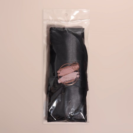 A set of makeup brushes, 7 objects, a cover on the ties, the color is black-6