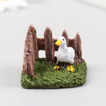 Figure for Florarium Polystone "Duck in the Garden" 4x4x3 cm-1