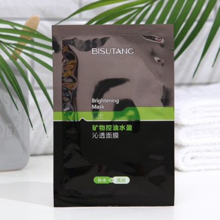 Moisturizing tissue mask for men with aloe vera extract