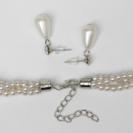 Set 2 objects: earrings, necklace “ladies” torsion, white color in silver, 45 cm-1