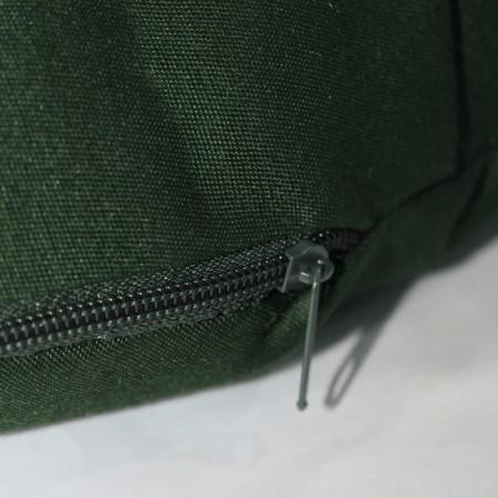 The pillow is round to the water-shaped d60 cm, the color is dark green, Greta is 20%, polyester 80%-2