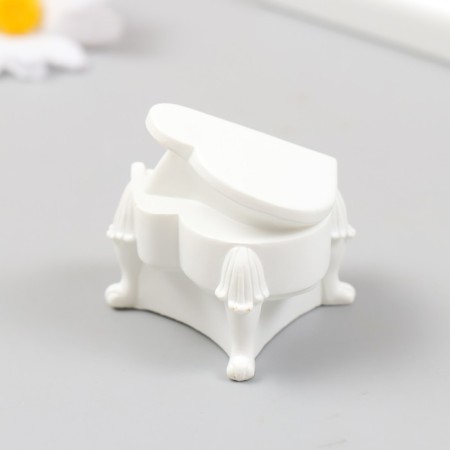 Figure for Florarium Polystone "White Piano" 5x4.5 cm-2