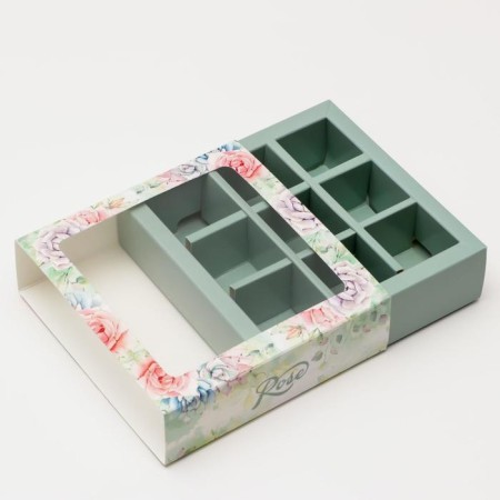 Box for 9 sweets with a shell "Rose" with a window, 14.5 x 14.5 x 3.5 cm-1
