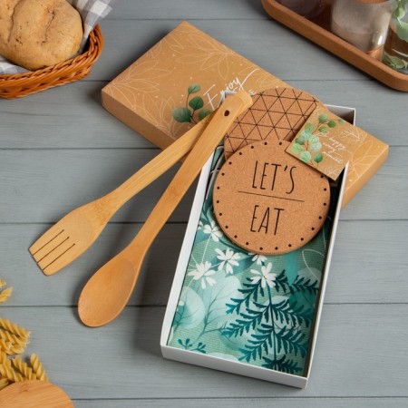Gift Ethel Little Things: a towel, stands, a kitchen spoon, a kitchen blade