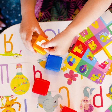 A set of color cubes "Alphabet", 9 pieces, 4 x 4 cm, according to the Montessori method-10