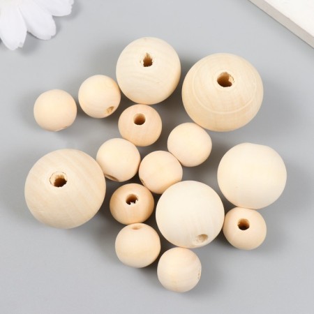 A set of wooden unpainted beads MIX-3 (15.20.25 mm) 15 pcs