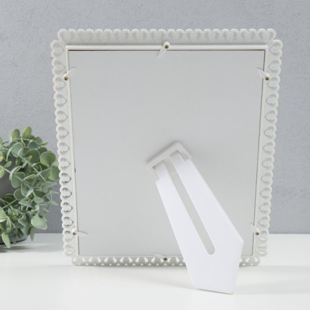 Photo frame plastic 20x25 cm "Frame from hearts" Milk-3