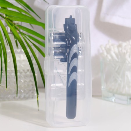 Broken machine + 2 replaceable cassettes of blades, suitable for Gillette Mach 3
