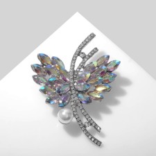 Brooch 