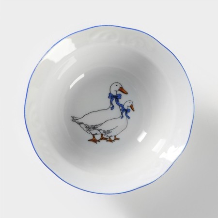Porcelain salad "geese", 300 ml, d = 14 cm-1
