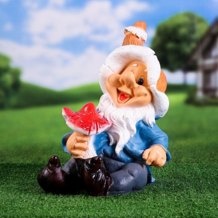 Garden figure "Sedentary dwarf" 26x30x37cm
