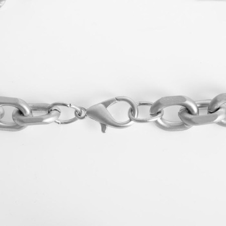 The necklace "chain" is oval links, the color is matte silver, 45 cm-1