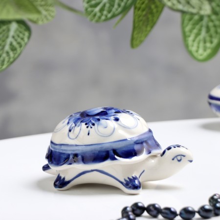 Gzhel box "Turtle", white-blue, ceramics,