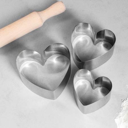 A set of baking forms and calculations "Heart", 11x10x5 cm, 3 pcs-1