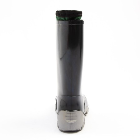 The boots are insulated, size 33, black, PVC-2