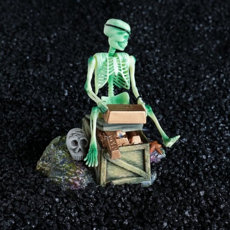The sprayer is a mobile "skeleton with gold"