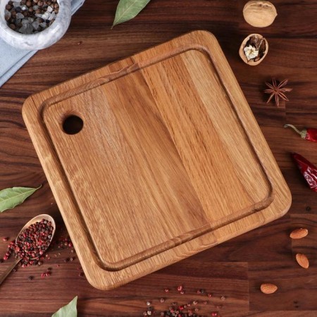 Defense board "Square", for serving and serving, 25x25 cm, array of oak-1