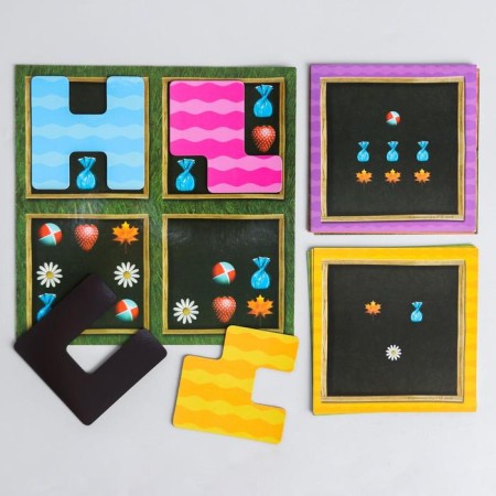 Magnetic game "Plucus History". Masha and the Bear-1