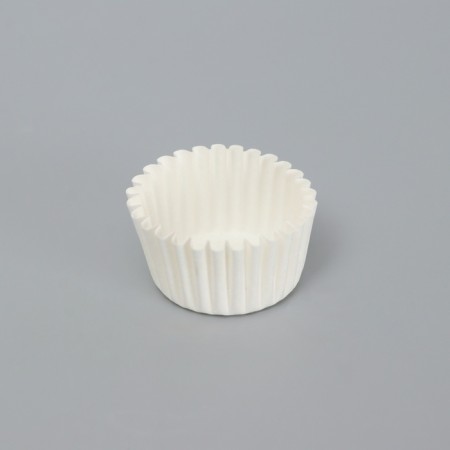 White tartlet, 2.3 x 1.5 cm-1