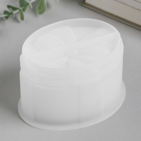 Mold Silicon "Casket - Oval Bantik" with a lid 10.4x8x6.8 cm