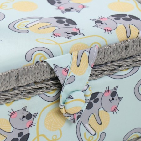 Casket for needlework "Kittens on Torma" 20x20x11 cm-1