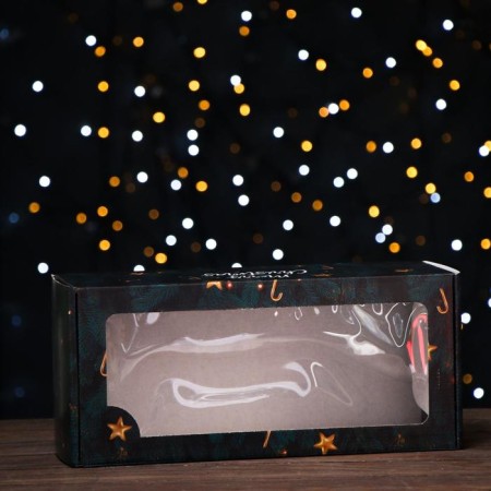 Self -charged box, with a window, "Happy Christmas", 16 x 35 x 12 cm