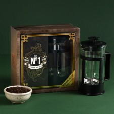 The set is “first in everything”: black tea with bergamot 100 g, french press