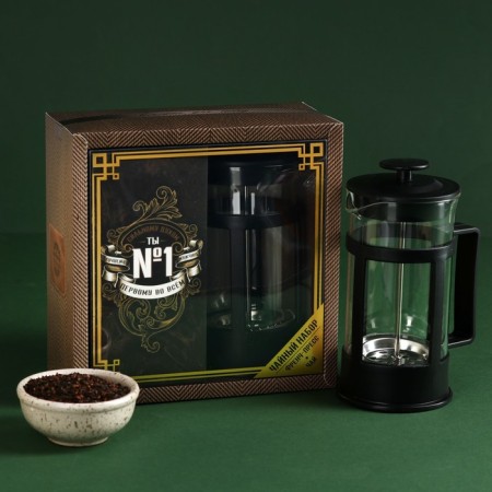 The set is “first in everything”: black tea with bergamot 100 g, french press