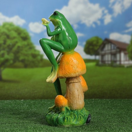 Garden figure "Frog with a butterfly" 14x14x39cm-4