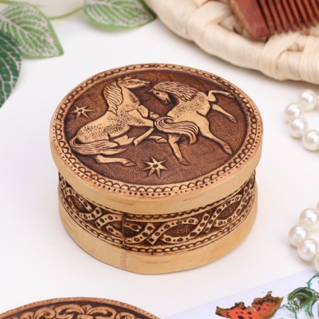Casket "Horses", round, birch bark, mix