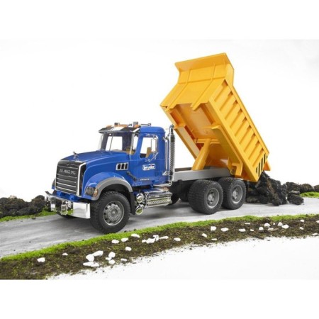 Mack dump truck-1
