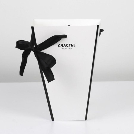 Box for flowers on the tapes "Chanel", 17 x 25 x 9 cm-4