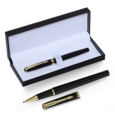 Handle Gift Roller in the leatherette case, the case is black, gold