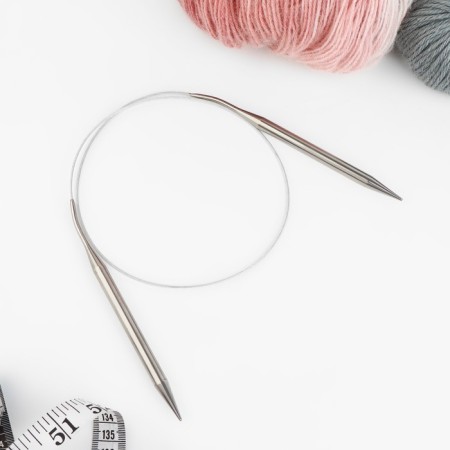 The knitting needles are circular, for knitting, with a metal cable, d = 8 mm, 14/80 cm-1