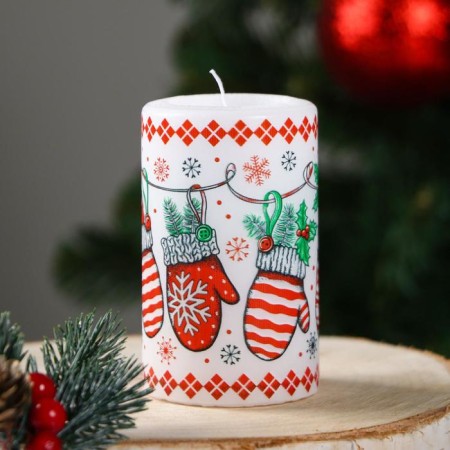 New Year. Candle-cylinder "Happy New Year! Mittens", 6x10 cm, 30 hours, 227 g, graphics