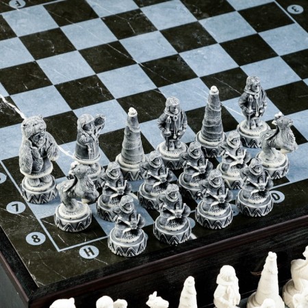 Chess "North" 32pcs/8cm, included figures and board-2