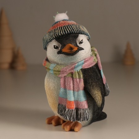 Polystone souvenir "An angry penguin in a hat with a bomb, in a colored scarf" 9.5x9.5x12.5 cm