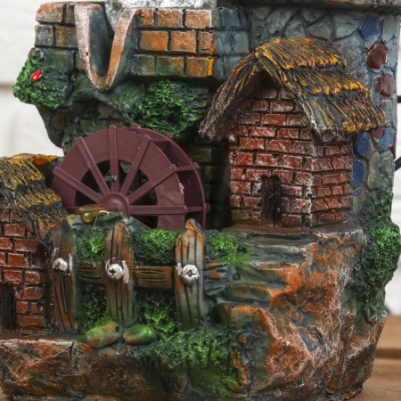 Fountain "House with a straw roof" 13x17 cm (with backlight)-1