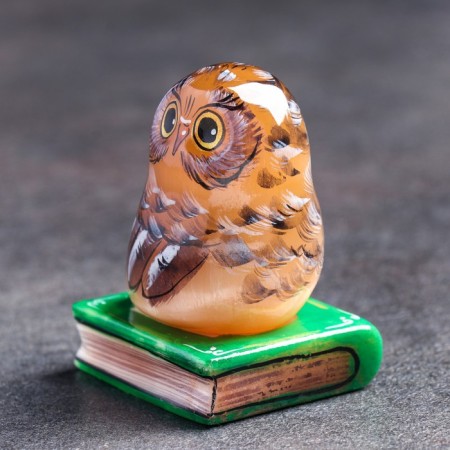 Souvenir "Owl on the book", Selenite-1