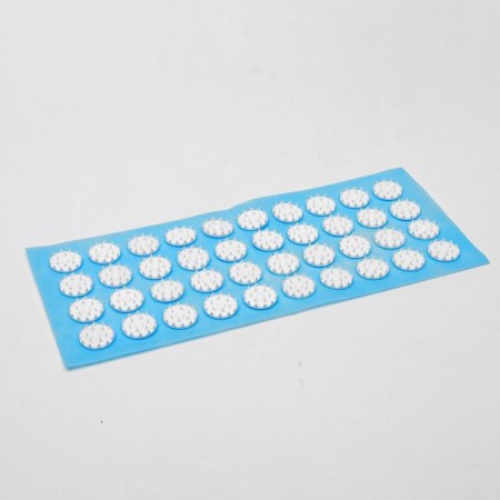 The Kuznetsova applicator, 40 thorns, spanbond, 14 x 32 cm, blue.