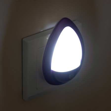 Night -bend "firefly" with a lighting sensor, 3_LED x 1 W, 10 cm (220V) violet. Risalux-7
