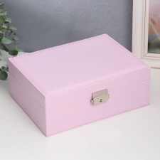 Casket to the leatherette for jewelry 