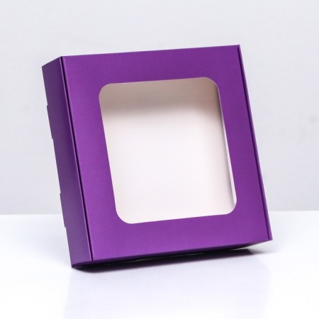 Self -charged box with a lilac window, 13 x 13 x 3 cm