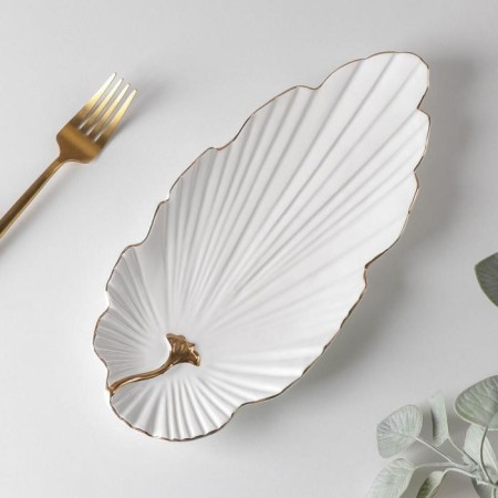 Ceramic serving dish "Rapsodia. Sheet ", 29 × 13 × 2 cm, white color