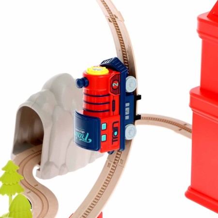 Railway "City" in a suitcase, works from batteries-14