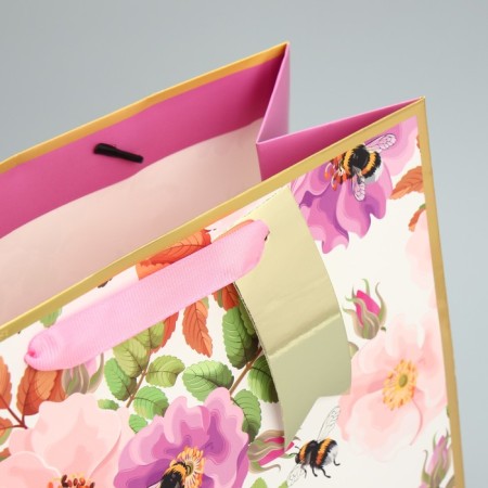 Gift package with a nameplate, packaging, "delicate flowers", 30.5 x 25.4 x 12.7 cm-4