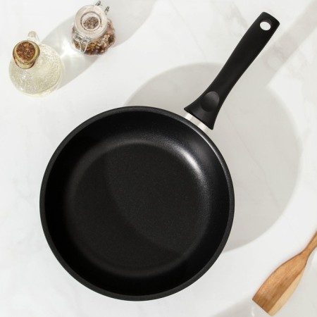 The “Tradition” pan, d = 24 cm, plastic handle, glass cover, anti -stick coating, black color-1