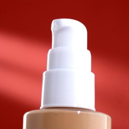Tonal cream with snail mucin Enough Gold Snil Moisture Foundation, SPF30, light-beige tone, 100 ml-1