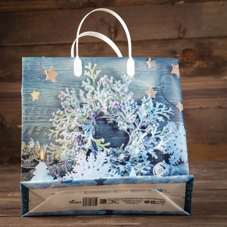 Package "Snowflakes on the turquoise", soft plastic, 30 x 30 cm, 140 μm-1